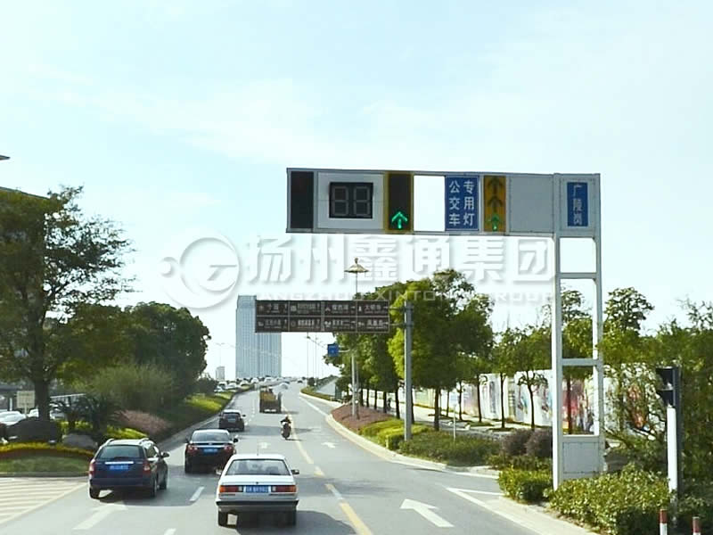 XHDG-025，框架信號燈桿，揚(yáng)州信號燈桿